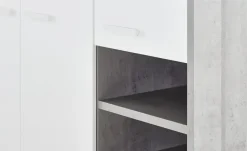Kleiderschrank